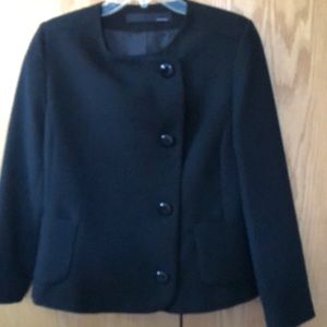 Fully lined blazer